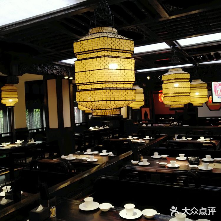 杜甫草堂附近，来成都必吃餐厅，麻婆豆腐的代表。