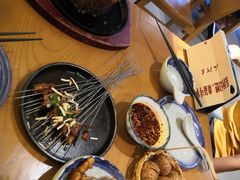 -包整·丝娃娃(一览甲秀楼风景店)