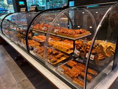 -巴黎贝甜(大宁国际商业广场店)