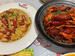 -肥肥虾庄·金牌油焖大虾(汉口城市广场店)