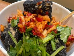 -黑色经典臭豆腐·湖南特产(步行街店)