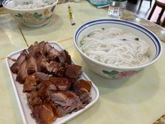 -香辉食馆(新兴路店)
