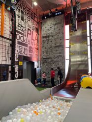 -嗨翻Hi-Fun竞技主题乐园·蹦床团建生日聚会(五棵松华熙店)
