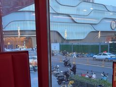 -何师傅美蛙鱼头(汉街店)