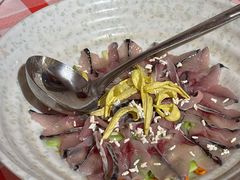 菊花过桥鲫鱼片-龙桥私厨·姜花菊花过桥鱼·顺德菜(容桂店)