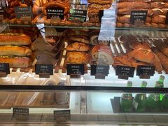 面包甜点陈列柜-81BAKERY(大学路店)