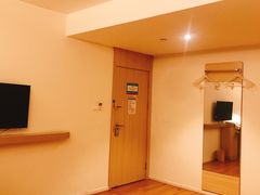 -汉庭(上海第六医院柳州路店)
