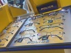 -诺柯视眼镜-蔡司依视路官方工厂店(淞南一店)