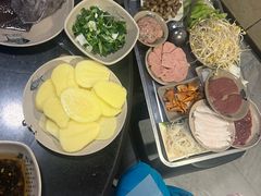 -洞亭火锅(防空洞总店)