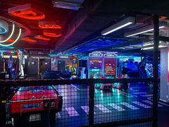-DEDE APU潮玩运动聚乐部(观音桥店)