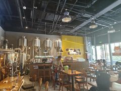 -HUZI虎滋精酿餐吧(京西大悦城店)