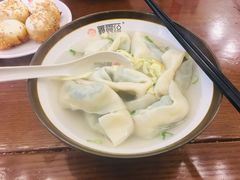 荠菜馄饨-鑫震源·苏式大虾生煎(彩香店)