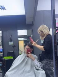 -藤野造型专业烫染接发