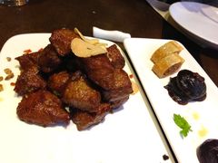 青芥蒜香牛柳粒-唐廊烤鸭店(工体店)