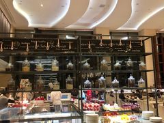 面包甜点陈列柜-新发展亚太JW万豪酒店·福苑咖啡厅