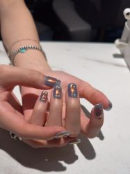 -丽心自助美甲美睫