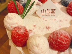 -山与蓝·轻糖鲜果蛋糕(勒泰店)