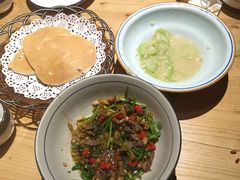 -寻钵记民菜馆·正宗常德钵子菜(滨湖路店)