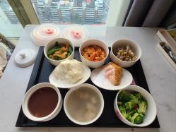 -爱陪伴一对一月子中心(融侨店)