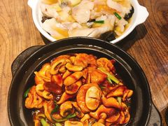 双菇面筋煲-南翔饭店