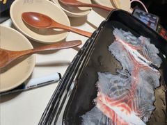 -老牌坊云南鱼豆花火锅(哈西万达店)