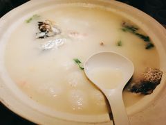 -卢大鲜鱼头捞饭(美利广场店)