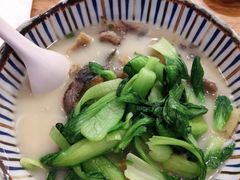 -鲜越鲜鱼粉(财富购物中心店)