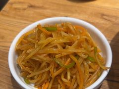 -陇上秦轩西安biangbiang面(朝龙汇店)