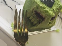 -UNI UNI(环亚凯瑟琳店)