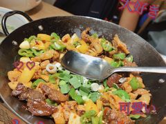-聚鑫朋酸菜肥肠(文艺路口店)