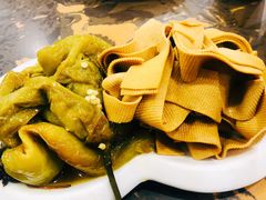 油焖尖椒拼干豆腐-张包铺(道外店)