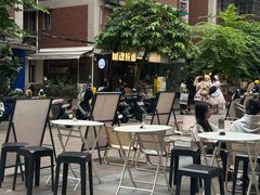 -CowCow其其·牛杂咖啡公司(六运店)