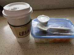 -陈记甜品窝(中山北路店)