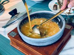 招牌小龙虾红汤泡饭-蜜桃花开·中西融合菜E&W(南长街店)