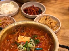 猪颈肉泡菜汤-金北顺大锅家(신사본점)