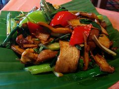 -云海肴·汽锅鸡·云南菜(天山百盛优客店)