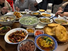 -蓝田九大碗民俗食府(蓝田店)