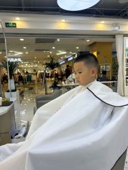 -虫二·专注健康烫染沙龙