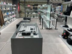 -BALENCIAGA(恒隆广场店)