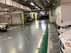 -环球港-停车场