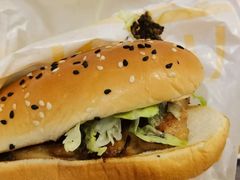 腊味菜菜堡-麦当劳(国际社区店)