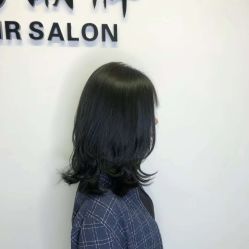 -V8潮牌·接发烫染连锁