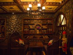 -凯撒城堡西餐厅(颐和国际店)