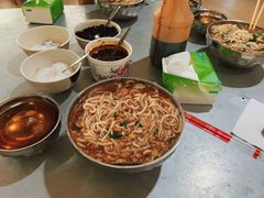 -正宗杨记普洱酸醋米线(总店)