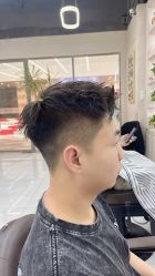-尤司男士国潮理发馆