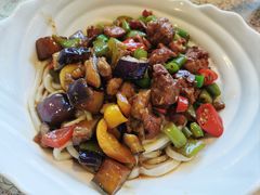 茄子肉丁小公鸡双拼拌面-文三里屯面馆(三里屯店)