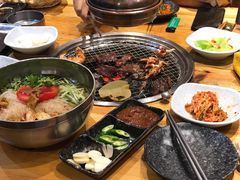 -白山碳火烤肉(江东南路店)