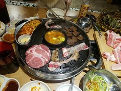 -江南猪肉商会无限续吃(弘大店)
