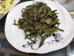 野芦蒿炒臭干-广迎居老正兴菜馆