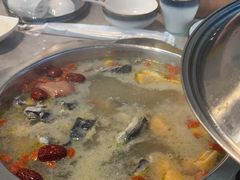 -光头药膳鸡(莱茵小镇店)